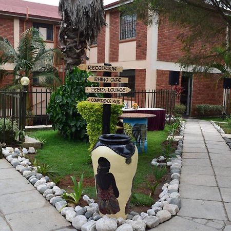 Acacia Hotel Mbarara Nyamitanga Extérieur photo