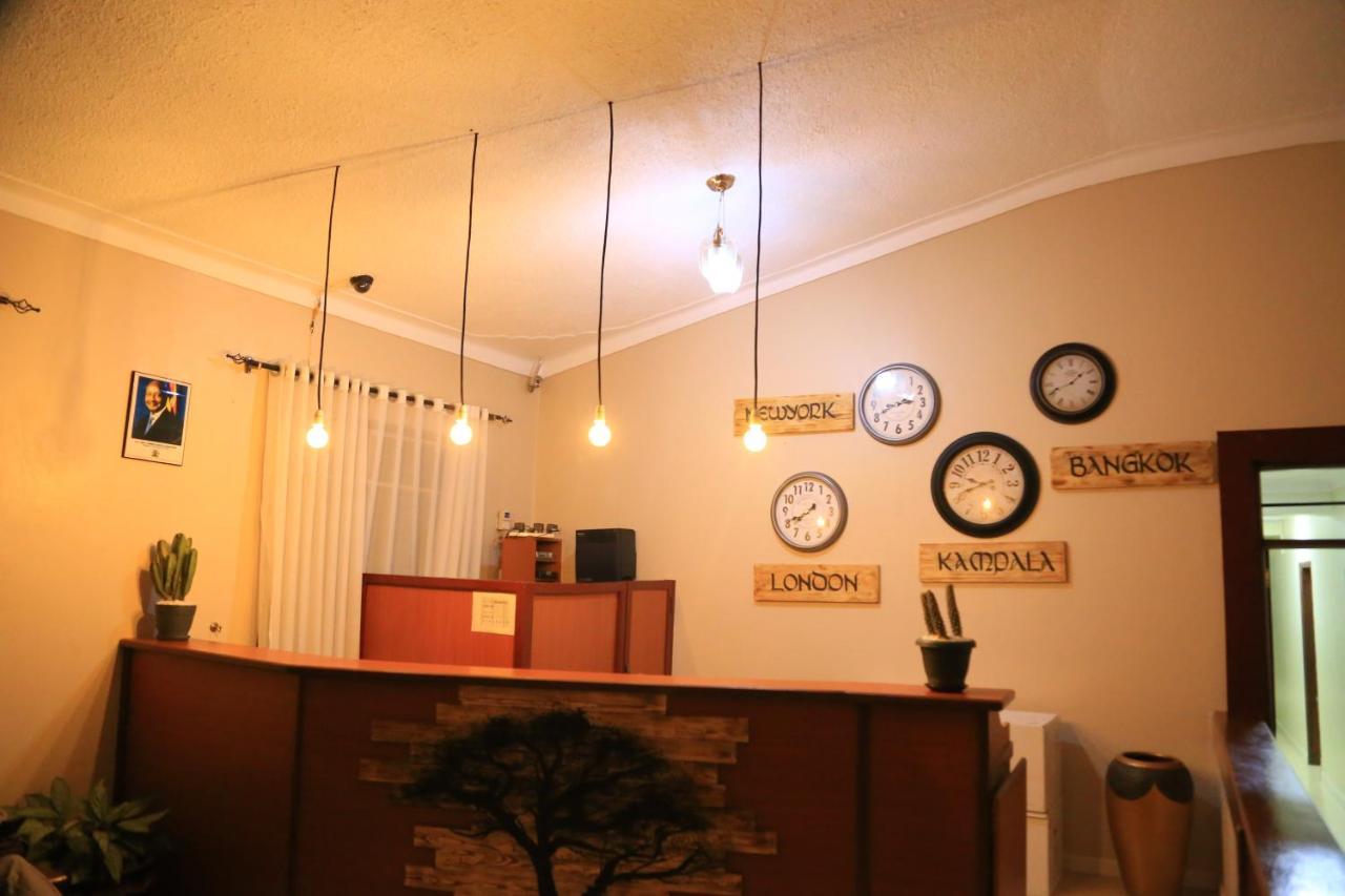Acacia Hotel Mbarara Nyamitanga Extérieur photo