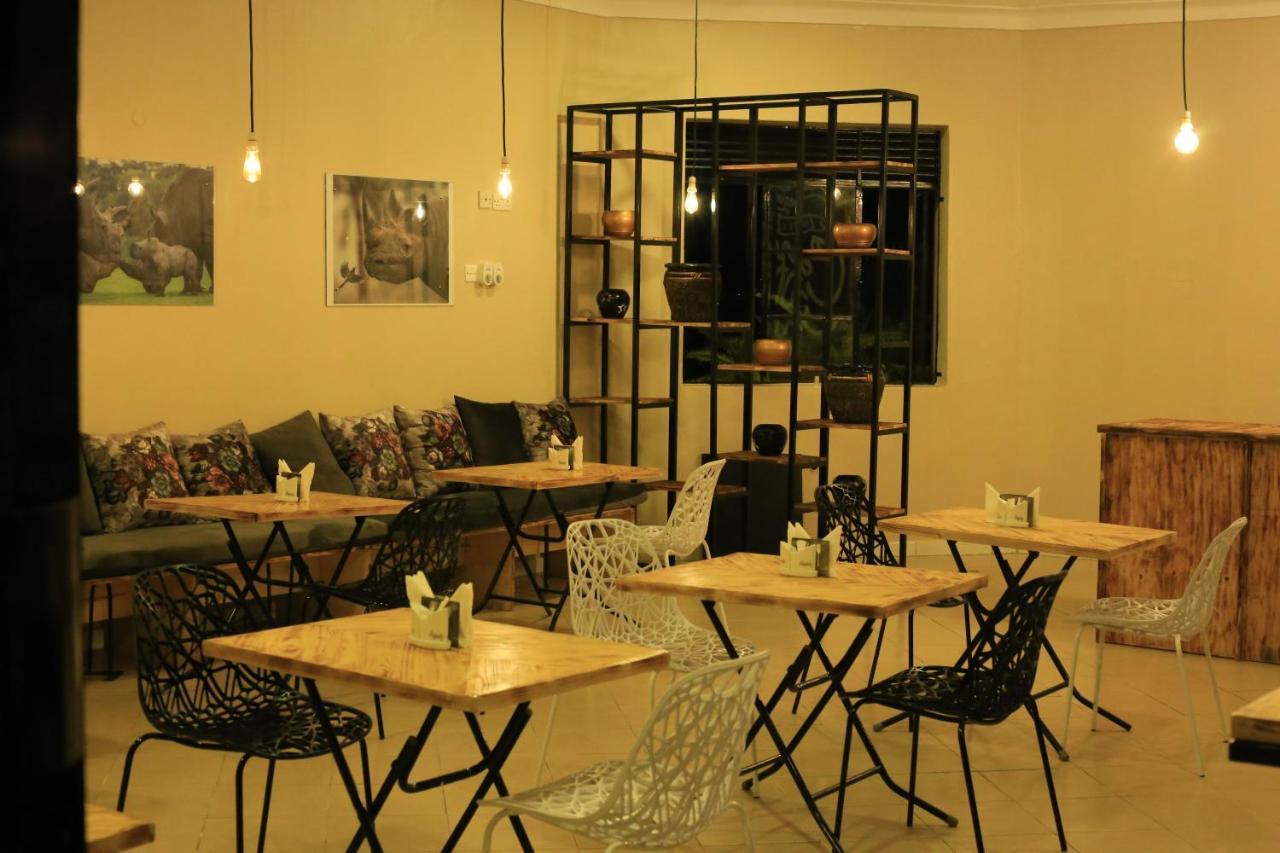 Acacia Hotel Mbarara Nyamitanga Extérieur photo