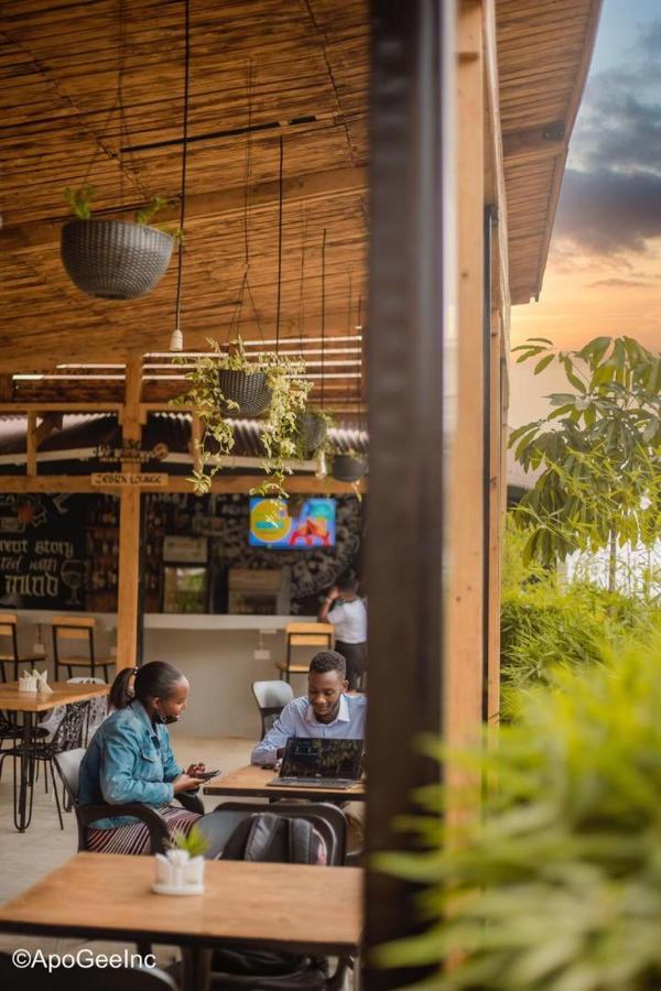 Acacia Hotel Mbarara Nyamitanga Extérieur photo